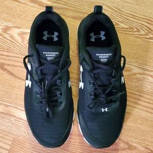 Men's UnderArmour Charged Assert Running Shoe